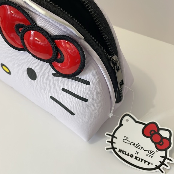 NWT Hello Kitty x the Crème Shop Limited Edition Cosmetic Bag & Sheet Mask Set - Picture 3 of 8